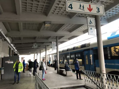 Železni&scaron;ka postaja Jesenice