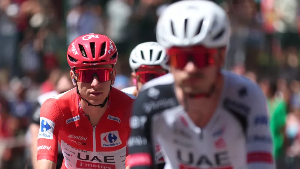 Cycling - Vuelta a Espana - Stage 4 - Andorra la Vella to Andorra la Vella - Andorra la Vella, Andorra - August 25, 2026 UAE Team Emirates - XRG's Tadej Pogacar wearing the red jersey ahead of stage 4 REUTERS/Bruna Casas