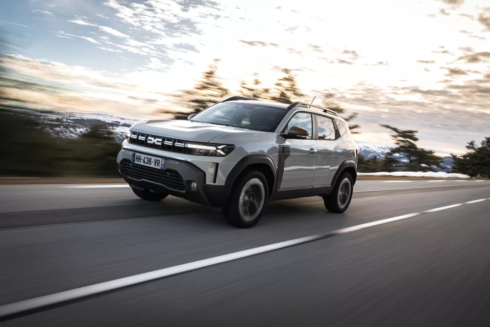 Dacia Duster III Hybrid-G 150 4x4 (Foto: Adrien Cortesi)