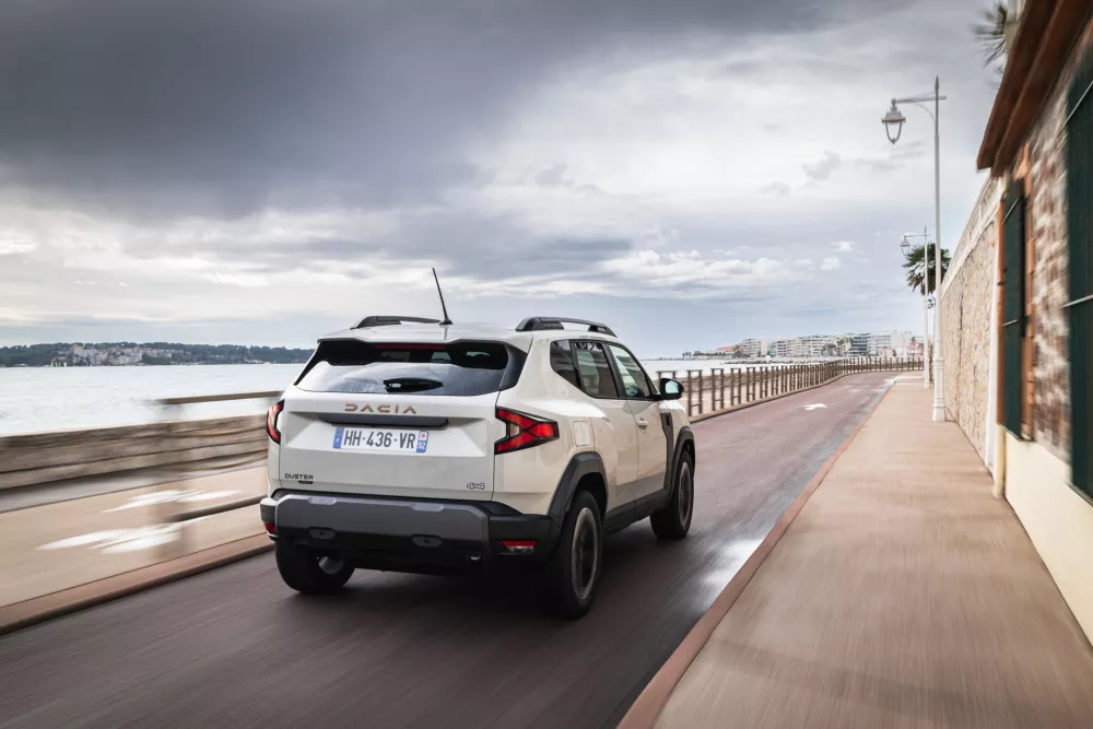 Dacia Duster III Hybrid-G 150 4x4 (Foto: Adrien Cortesi)