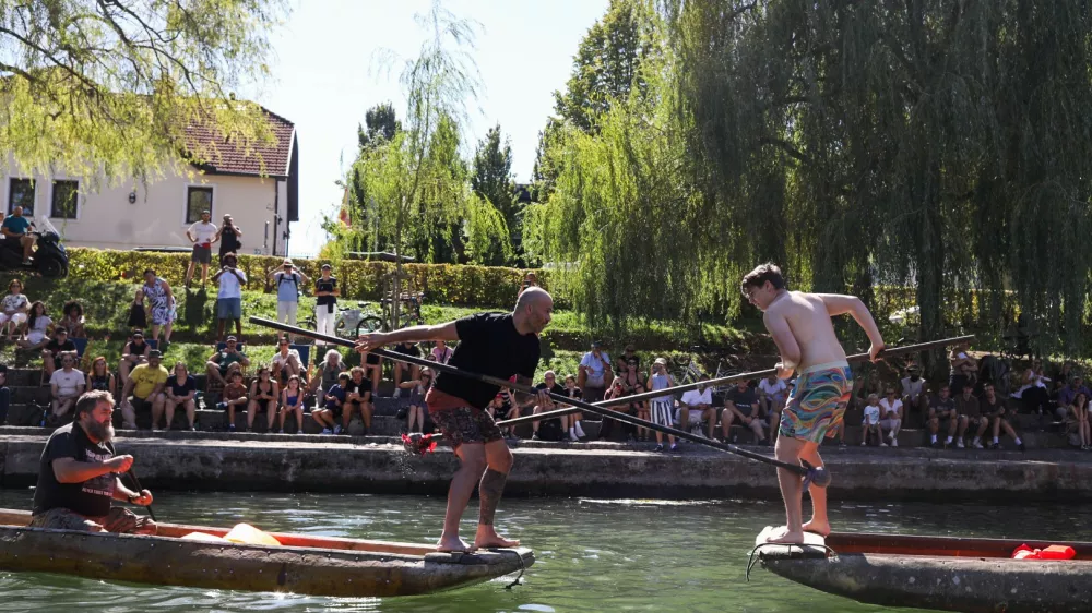 07.09.2026. Borbe čolnarjev na Ljubljanici. Foto: Bojan Velikonja