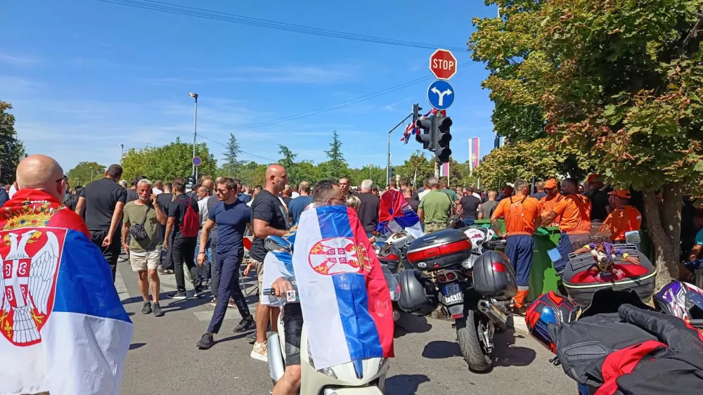 Od Mladića se je poslovilo na tisoče ljudi. Foto: Miha K. Turk