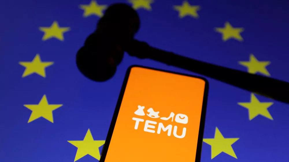FILE PHOTO: Temu logo, a gavel and the European Union's flag are seen in this illustration taken November 4, 2024. REUTERS/Dado Ruvic/Illustration/File Photo