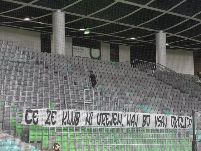 Green Dragons prazna tribuna 5.9.2026 - Nogomet stadion Stožice tekma Olimpija - Brinje Grosuplje Foto: Luka Cjuha