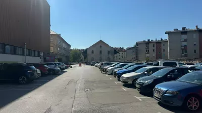 Presenečeni in jezni: oderu&scaron;kih osem evrov za slabo uro parkiranja v Ljubljani