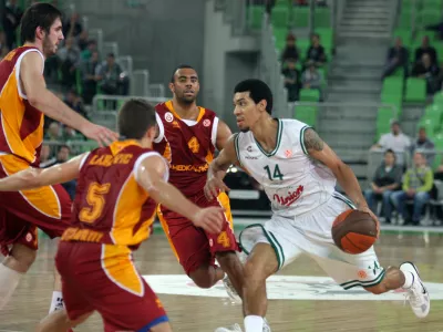 Danny Green (14)- ko&scaron;arka - Union Olimpija: Galatasaray, evroliga, 4. krog, skupina D:- Ko&scaron;arkarji Uniona Olimpije so izgubili proti igralcem tur&scaron;kega Galatasarayja z 79:70 (27:23, 44:37, 57:56).         //FOTO: Luka Cjuha