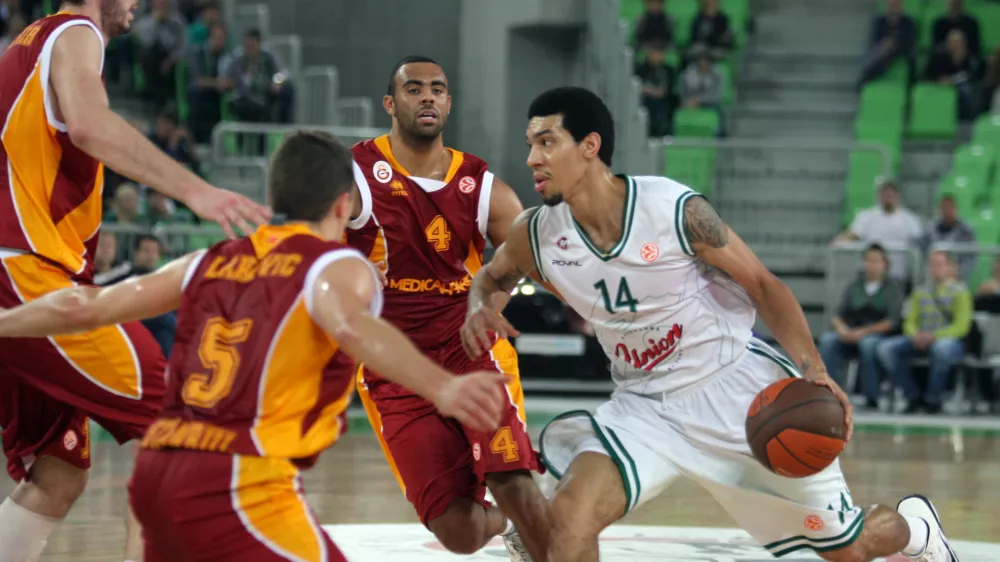 Danny Green (14)- ko&scaron;arka - Union Olimpija: Galatasaray, evroliga, 4. krog, skupina D:- Ko&scaron;arkarji Uniona Olimpije so izgubili proti igralcem tur&scaron;kega Galatasarayja z 79:70 (27:23, 44:37, 57:56).         //FOTO: Luka Cjuha