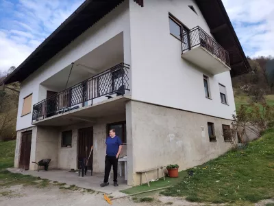 Najnovej&scaron;i, drugi leto&scaron;nji umor, se je zgodil v vasi Strensko pri Rimskih Toplicah, ko je sin svoji mami zadal smrtne udarce s sekiro. Foto Mojca Marot 