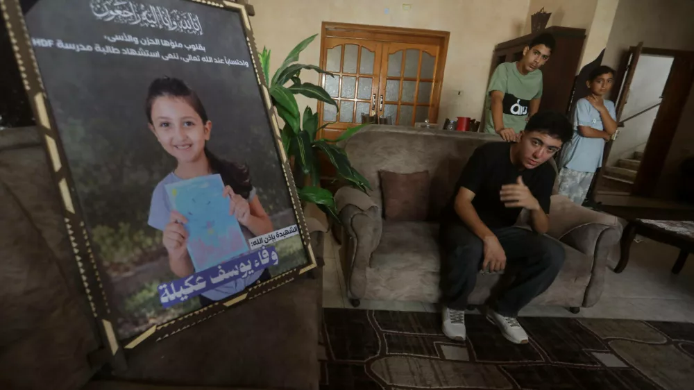 Family Mourns Palestinian Girl Killed After First School Day Family members of Palestinian girl Wafaa Akila, 9, attend her mourning ceremony as her belongings and torn schoolbooks are displayed in Gaza City on September 8, 2026. Akila was killed along with her father in an Israeli strike after returning from school on the first day of the new academic year. Photo by Bilal Osama apaimages Gaza city Gaza Strip Palestinian Territory 080926_Gaza_BO_0010 Copyright: xapaimagesxBilalxOsamaxxapaimagesx No Use Switzerland. No Use Germany. No Use Austria