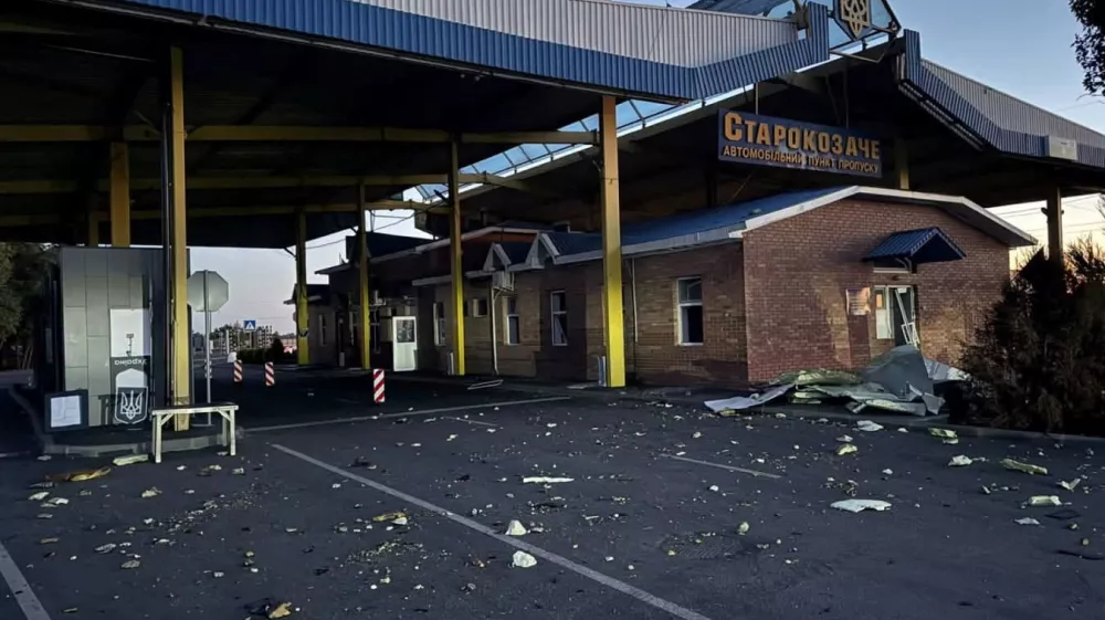 A Ukraine-Moldova border crossing сheck point Starokozache, damaged during a Russian drone strike, amid Russia's attack on Ukraine, in Odesa region, in this handout picture released September 9, 2026. Press service of the State Border Guard Service of Ukraine/Handout via REUTERS ATTENTION EDITORS - THIS IMAGE HAS BEEN SUPPLIED BY A THIRD PARTY. DO NOT OBSCURE LOGO.