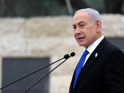 FILE PHOTO: Israel's Prime Minister Benjamin Netanyahu speaks during a ceremony commemorating Israel's Remembrance Day for fallen soldiers, or Yom HaZikaron, at the Military Cemetery on Mount Herzl in Jerusalem April 21, 2026.   ILIA YEFIMOVICH/Pool via REUTERS/File Photo