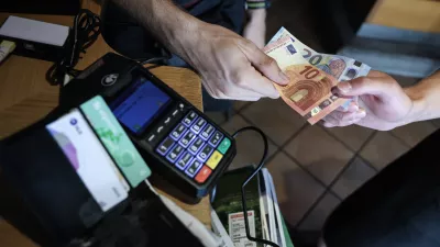 - 18.08.2026 - bankopmat, denar, gotovinsko plačevanje, kartično plačevanje//FOTO: Jaka Gasar