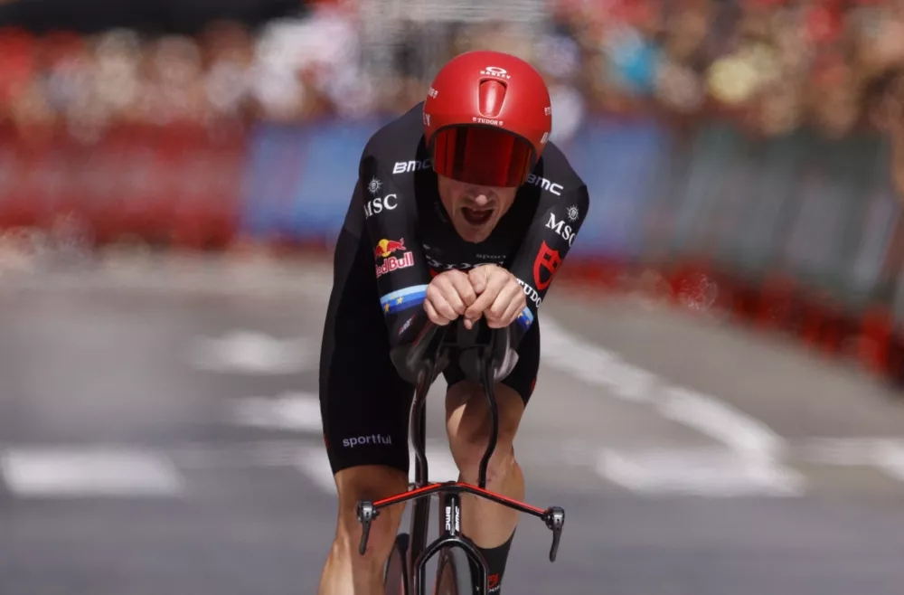Cycling - Vuelta a Espana - Stage 18 - El Puerto de Santa Maria to Jerez - Jerez, Spain - September 10, 2026 Tudor Pro Cycling Team's Stefan Kung in action during stage 18 REUTERS/Marcelo Del Pozo