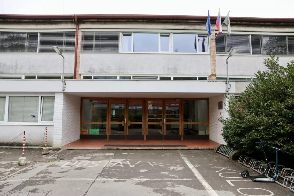 Na dveh ljubljanskih &scaron;olah zbolelo skoraj 500 otrok, NIJZ razkril prve ugotovitve