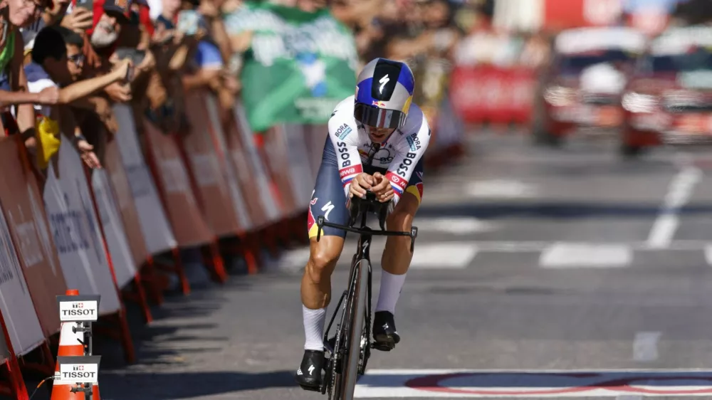 Cycling - Vuelta a Espana - Stage 18 - El Puerto de Santa Maria to Jerez - Jerez, Spain - September 10, 2026 Red Bull - Bora - Hansgrohe's Primoz Roglic in action during stage 18 REUTERS/Marcelo Del Pozo