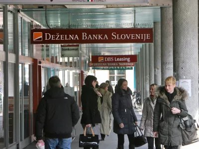 - 26.02.2015 -- DBS - DEŽELNA BANKA SLOVENIJE d.d., Kolodvorska ulica 9 v Ljubljani - komitenti - //FOTO: Tomaž Skale