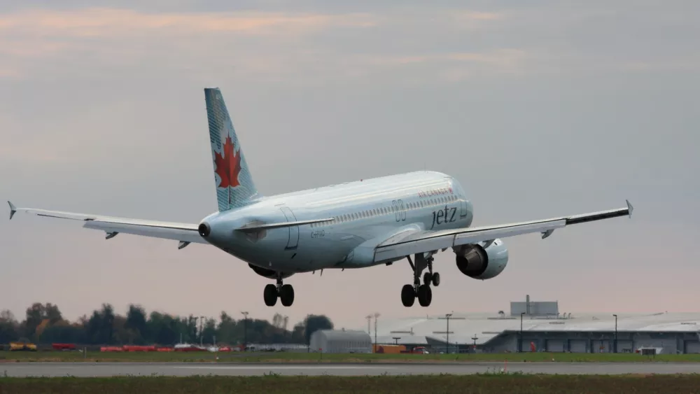 Letalo A320 kanadskega letalskega prevoznika. / Foto: Istock