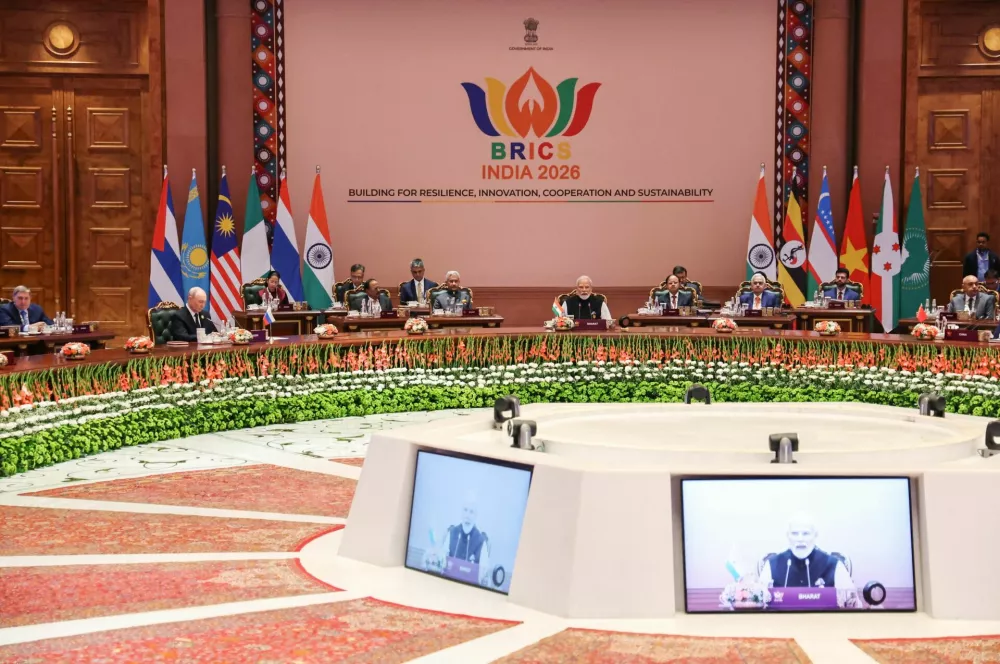 Officials, including Russian President Vladimir Putin and Indian Prime Minister Narendra Modi, attend a session of the BRICS summit in New Delhi, India, September 12, 2026. Sputnik/Alexander Kazakov/Pool via REUTERS ATTENTION EDITORS - THIS IMAGE WAS PROVIDED BY A THIRD PARTY.