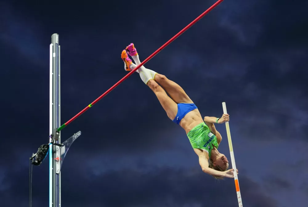 Athletics - 2026 World Athletics Ultimate Championships - National Athletics Centre, Budapest, Hungary - September 12, 2026 Slovenia's Tina Sutej in action during the Women's Pole Vault final REUTERS/Aleksandra Szmigiel