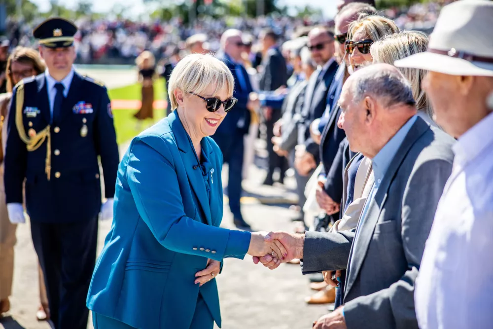 Sezana, Lipica.Osrednja slovesnost ob drzavnem prazniku prikljucitve Primorske k maticni domovini.Slavnostna govornica predsednica republike Natasa Pirc Musar. 