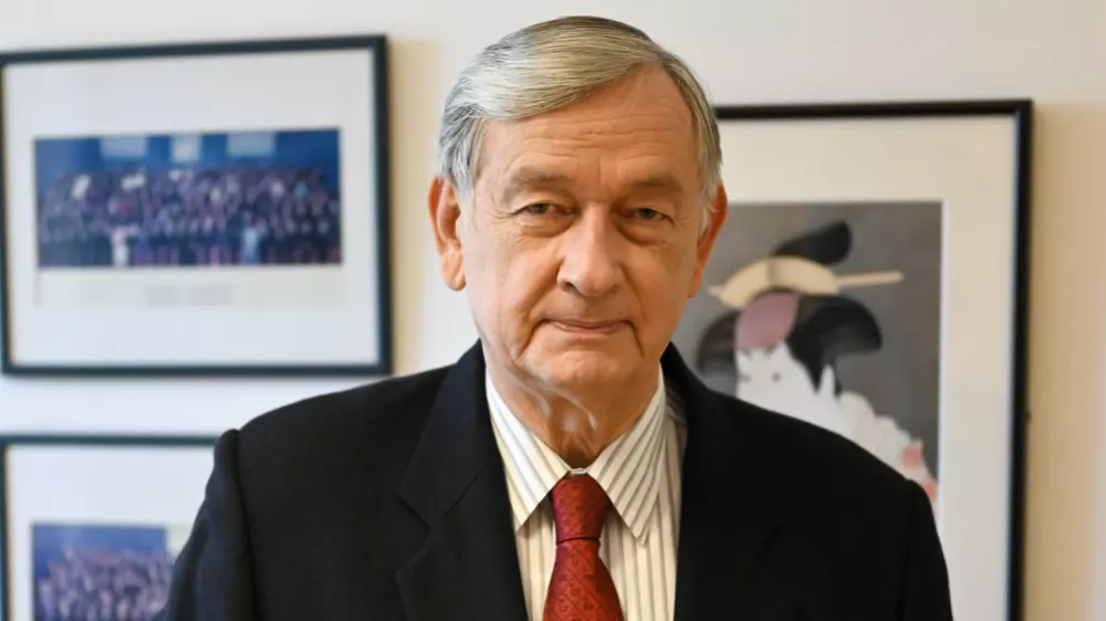 - 07.10.2022 &ndash; prof. dr. Danilo T&uuml;rk, pravnik, diplomat in politik - zaslužni profesor na Pravni fakulteti Univerze v Ljubljani, nekdanji predsednik Slovenije (2007 &ndash; 2012), predsednik mednarodne nevladne organizacije Madridski klub do leta 2022, član Svetovalnega odbora ZN na visoki ravni o učinkovitem multilateralizmu,//FOTO: Nik Erik NeubauerOPOMBA: NEDELJSKI DNEVNIK - INTERVJU 2022