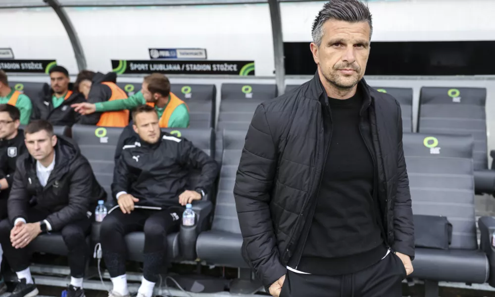 obrez za pasico - Zoran Zeljkovič- 17. 04. 2024 - nogomet - 1.SNL - Olimpija: Maribor //FOTO: Jaka Gasar