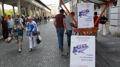 12.06.2025 -zbiranje podpisov, mi smo za mir, MI socijalistiFoto: Tomaž Skale