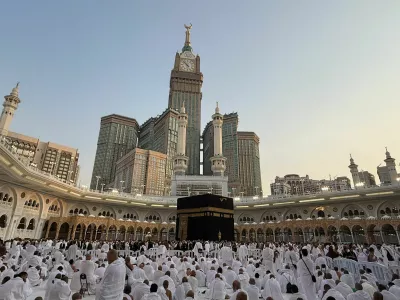 Muslims perform Umrah at the Grand Mosque in the holy city of Mecca, Saudi Arabia, September 14, 2026. Picture taken with a mobile phone. REUTERS/Ibraheem Abu Mustafa