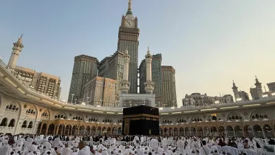 Muslims perform Umrah at the Grand Mosque in the holy city of Mecca, Saudi Arabia, September 14, 2026. Picture taken with a mobile phone. REUTERS/Ibraheem Abu Mustafa