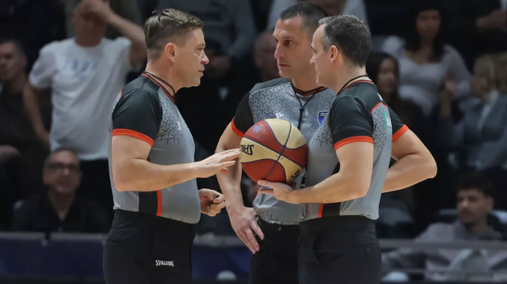 Zadar, 23.01.2026.- Dvorana Kre&scaron;imira Ćosića na Vi&scaron;njiku. 16. kolo AdmiralBet ABA lige KK Zadar - KK Cedevita OlimpijaFoto: Zvonko KUCELIN/KK Zadar