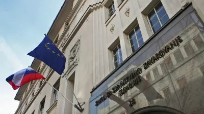 - stavba ZZZS - Zavod za zdravstveno zavarovanje Slovenije, Miklo&scaron;ičeva cesta 24 //FOTO: Tomaž Skale / Foto: Tomaž Skale