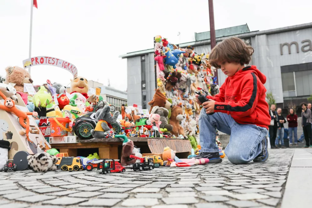 18.09.2026. Protest igrač. Akcija v podporo ponovni uporabi igrač in bolj trajnostnemu potro&scaron;ni&scaron;tvu. Ekologi brez meja