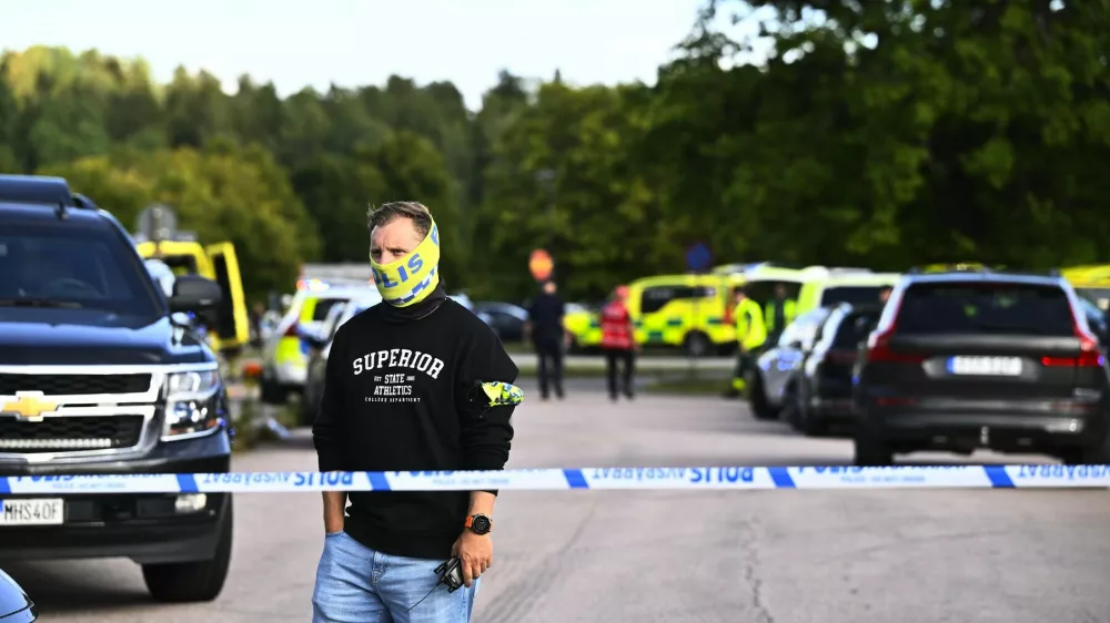 Police and emergency personnel outside Brinellskolan during a major emergency response after a man with a sword reportedly injured several people at the school in Fagersta, Sweden on august 21, 2026.,Image: 1126912891, License: Rights-managed, Restrictions:, Model Release: no 