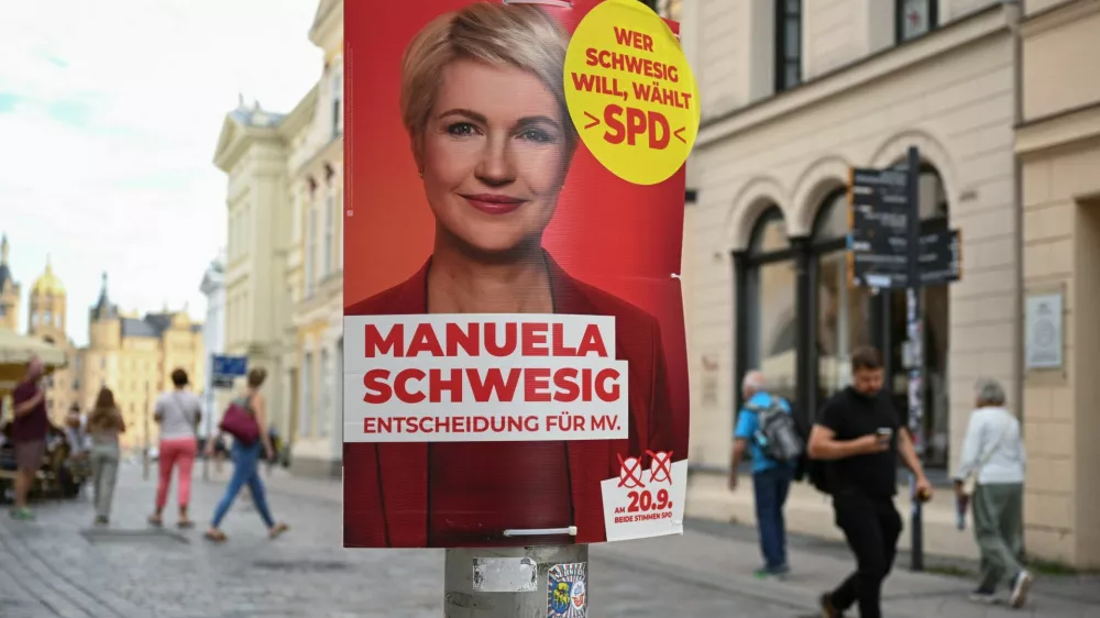 A campaign poster of Social Democratic Party (SPD) candidate, Mecklenburg-Western Pomerania State Premier Manuela Schwesig, hangs on a street pole ahead of the Mecklenburg-Western Pomerania state elections in Schwerin, Germany, September 15, 2026. REUTERS/Annegret Hilse