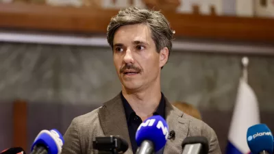 Mesec zanikal očitke Smodeja o uživanju kokaina: Sem trn v peti najbolj umazanim delom desnice