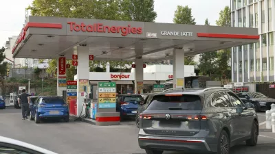 Illustration de stations essence en Ile-de-France, le 20 septembre 2026. &copy; Christiophe Aubert/Bestimage Illustration of gas stations in the &Icirc;le-de-France region, September 20, 2026.,Image: 1136678016, License: Rights-managed, Restrictions:, Model Release: no / Foto: Profimedia