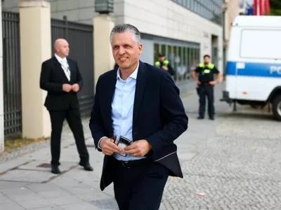 Leader of the CDU/CSU parliamentary group Thorsten Frei walks to the Christian Democratic Union (CDU) Berlin headquarters, on the day of the state elections in Berlin and Mecklenburg-Western Pomerania, in Berlin, Germany, September 20, 2026. REUTERS/Christian Mang