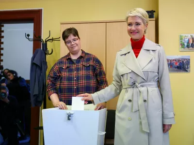 Social Democratic Party (SPD) top candidate and Mecklenburg-Western Pomerania State Premier, Manuela Schwesig casts her vote during the Mecklenburg-Western Pomerania state election, in Schwerin, Germany, September 20, 2026. REUTERS/Lisi Niesner