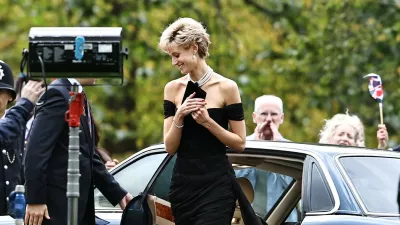 EXCLUSIVE: NO WEB BEFORE 10PM GMT 6TH NOV 2021 -- *PREMIUM EXCLUSIVE RATES APPLY* Actress Elizabeth Debicki pictured as Princess Diana wearing her 'Revenge Dress' at Vanity Fair's annual fundraising gala for the Serpentine Gallery while filming hit Netflix TV series 'The Crown'.The dress, created by Greek fashion designer Christina Stambolian, is one of the most famous dresses the late Princess wore. The form fitting, off-the-shoulder chiffon cocktail dress was worn in June 1994. The same night Diana wore the dress to the Serpentine party, her estranged husband, Prince Charles, confessed on national television that he had been unfaithful to her.Pictured: Elizabeth Debicki,Image: 641835709, License: Rights-managed, Restrictions:, Model Release: no, Pictured: Elizabeth Debicki 