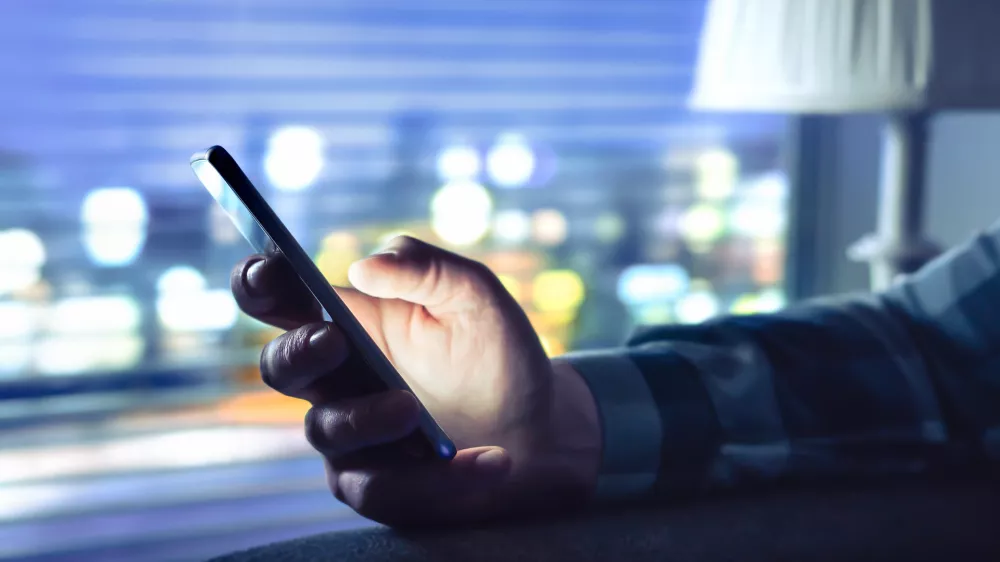 Začne se lahko že s telefonskim klicem