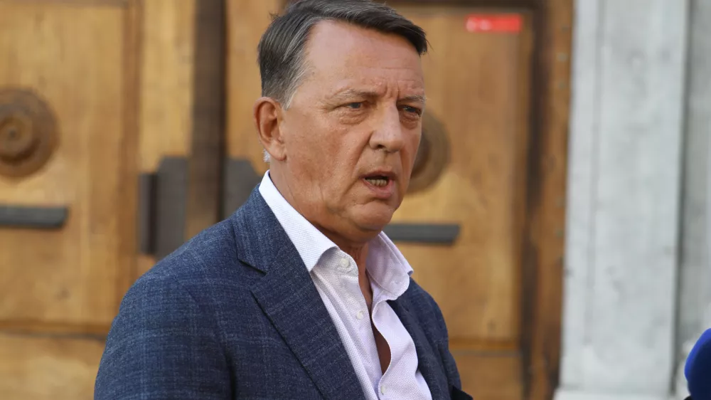 Najava kandidature za župana Ljubljane2.9.2026 - mag. Ur&scaron;ka Klakočar Zupančič in dr. Anton Rop - izjava za medije pred jesenskimi volitvamiFoto: Luka Cjuha