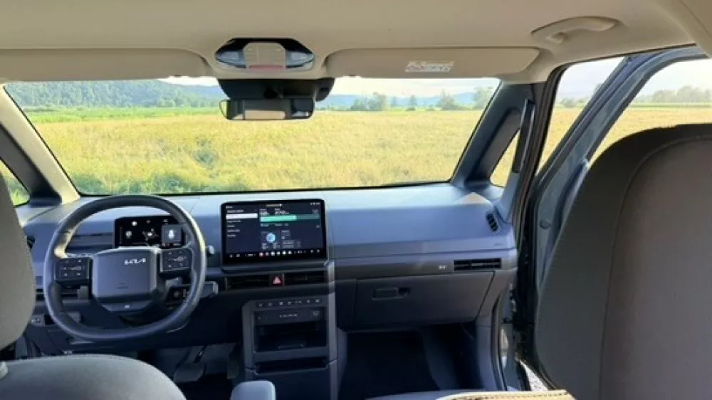 KiaPV5 Passanger