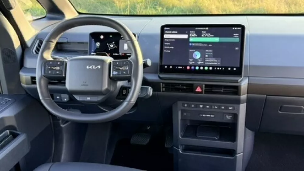 KiaPV5 Passanger