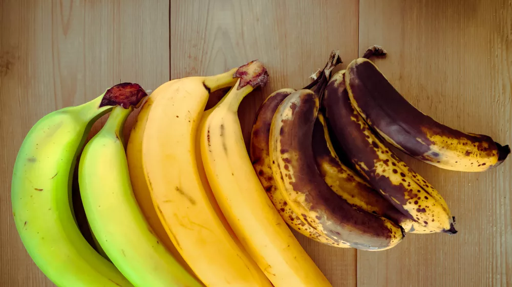 Banane v različnih fazah zrelosti. / Foto: Istock