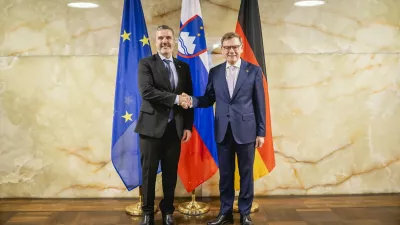 Tone Kajzer in Johann Wadephul na srečanju v Berlinu.