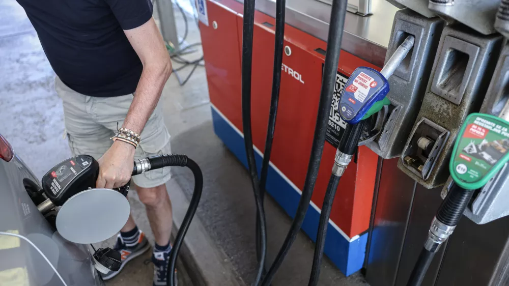- 08.09.2026 - točenje goriva, gorivo, nafta, bencin, Petrol, podražitev naftnih derivatov//FOTO: Jaka Gasar / Foto: Jaka Gasar