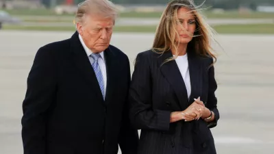 US President Donald Trump and first lady Melania Trump walk as Chinese President Xi Jinping and his wife Peng Liyuan arrive ahead of a state visit at Joint Base Andrews, Maryland, US, September 23, 2026. REUTERS/Jonathan Ernst