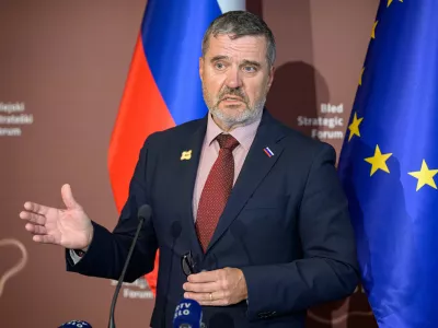 Bled, Rikli Balance HotelBlejski strateski forum 2026.Novinarska konferenca ministra za zunanje in evropske zadeve Toneta Kajzerja.