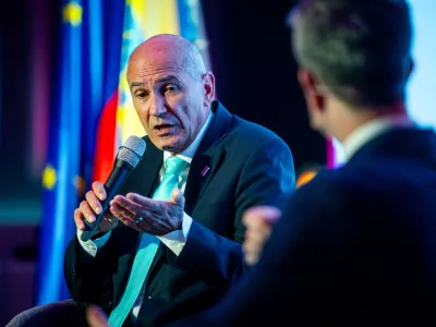 Celje, Celjski sejem.Odprtje poslovno-sejemskega srecanja Mos.Predsednik vlade Janez Jansa.