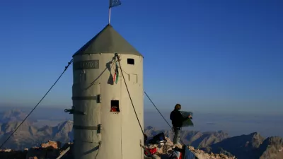 Triglav je prerasel okvir najvi&scaron;je slovenske gore in je eden osrednjih simbolov slovenskega naroda, države in kolektivne identitete. Foto: Manca Ogrin